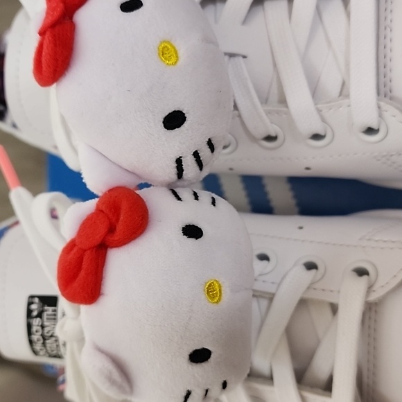 Adidas Stan Smith Hello Kitty - Picture 3 of 16